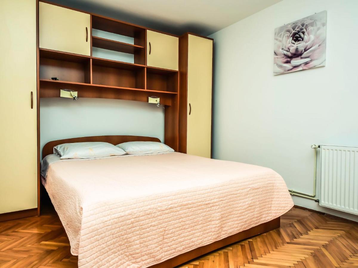 Apartment Marija Vir Buitenkant foto